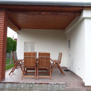 Edit Nyaraló Balatonmáriafürdő (3)