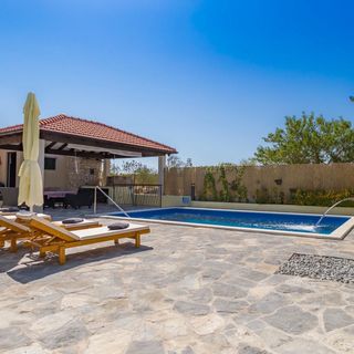 Countryside House With Pool Dugobabe (2)