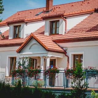 Pokoje Hotelowe Pod Kolumnami (4)