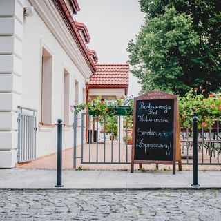 Pokoje Hotelowe Pod Kolumnami (5)