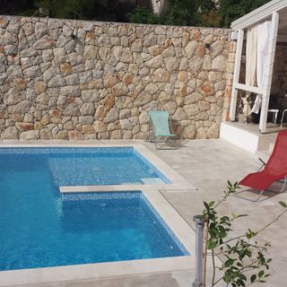 Apartmani Švob s Bazenom Novi Vinodolski (4)