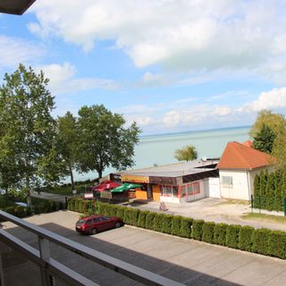 Ari Studio Közvetlen Vízparti Apartman Siófok (5)