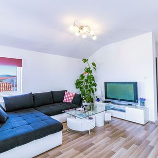 Apartmanok Parkolóhellyel Bilice, Krka - 13545 Bilice (5)