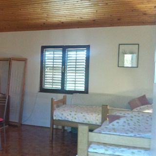 Apartmanok Parkolóhellyel Ugljan - 15613 (5)