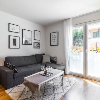 Apartment Apartment In Centre For 6 Split (4)