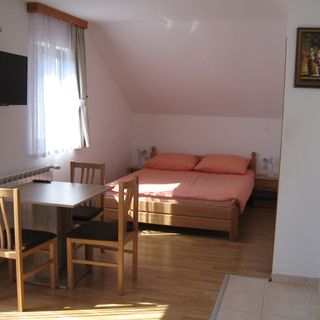 Apartmani Dale Plitvička Jezera (5)