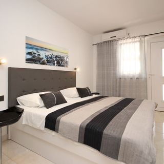 Apartmani Karamarko Baska (5)