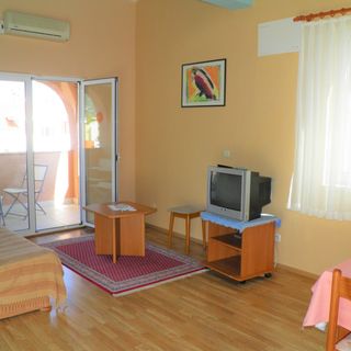 Apartmani Klarić Baska (5)