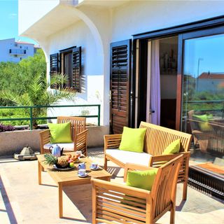 Apartmanok Parkolóhellyel Primosten - 15499 Primošten (4)