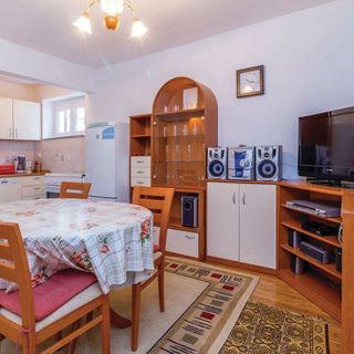 Apartments Vukelić Senj (4)