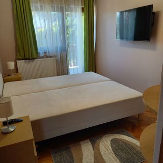 Kerner Apartmanok Siófok (5)
