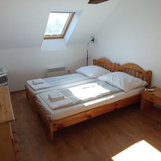 Malomkert Lovarda Szob (5)