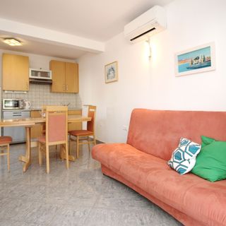 Apartmanok Parkolóhellyel Baska, Krk - 18794 Baška (5)