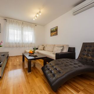 Apartmanok Parkolóhellyel Kastel Stari, Kastela - 18812 Kaštel Stari (5)