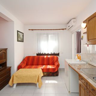 Apartmanok Parkolóhellyel Baska, Krk - 19195 Baška (4)