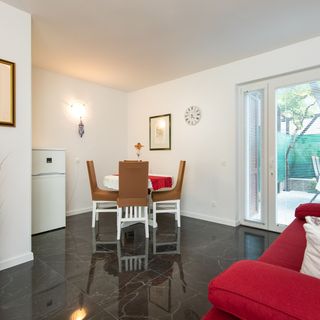 Apartmanok Parkolóhellyel Baska, Krk - 19435 Baška (3)