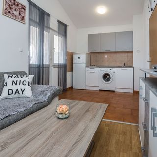 Apartmanok Parkolóhellyel Vir - 19466 (4)