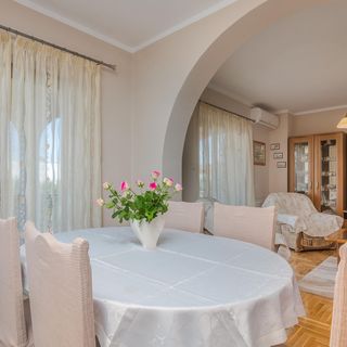 Apartmanok Parkolóhellyel Porat, Krk - 19343 Porat (5)