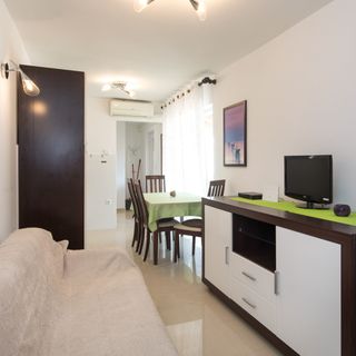 Apartmanok A Tenger Mellett Baska, Krk - 19518 Baška (5)