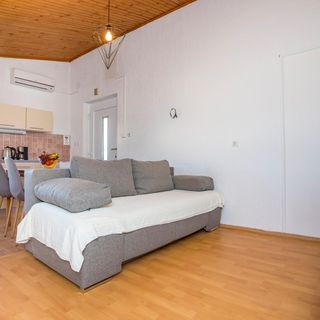 Apartmanok Parkolóhellyel Njivice, Krk - 20438 Njivice (4)