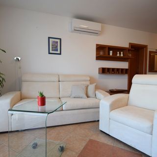 Apartmanok Parkolóhellyel Malinska, Krk - 20446 Malinska (4)