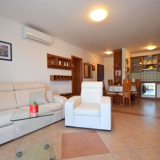 Apartmanok Parkolóhellyel Malinska, Krk - 20446 Malinska (5)