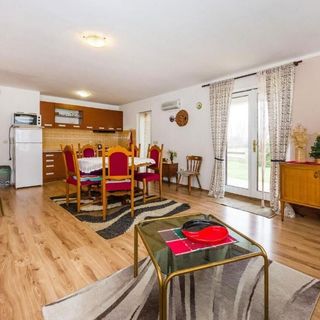 Apartmanok Családok Részére Medencével Lovinac, Velebit - 21748 Lovinac (5)