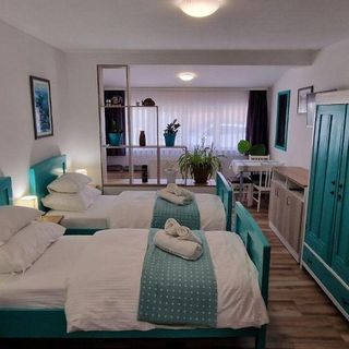 Szobák Medencével Garešnica, Bjelovarska - 22858 Garešnica (4)