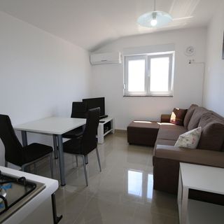 Apartments Saramandic Silo (2)