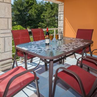 Apartmanok Parkolóhellyel Vir - 20233 (3)