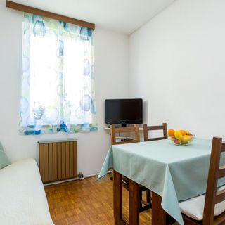 Apartmanok Parkolóhellyel Njivice, Krk - 20547 Njivice (5)