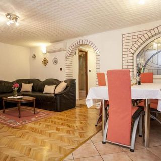 Apartmanok Parkolóhellyel Rovinj - 21107 (5)