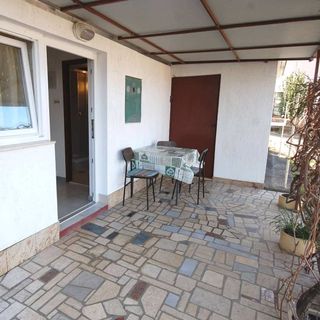 Apartmanok Parkolóhellyel Njivice, Krk - 21858 Njivice (5)