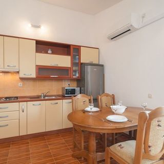 Apartmanok Parkolóhellyel Splitska, Brac - 21974 Splitska (5)