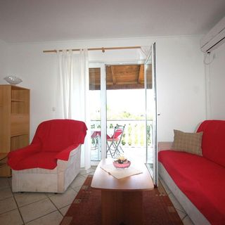 Apartmanok Parkolóhellyel Kremenići, Krk - 22269 Kremenići (3)