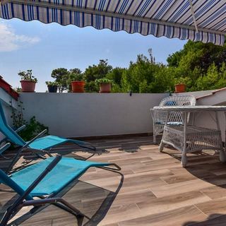 Apartmanok Parkolóhellyel Vir - 22542 (3)