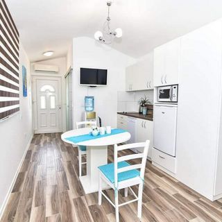 Apartmanok Parkolóhellyel Vir - 22542 (4)