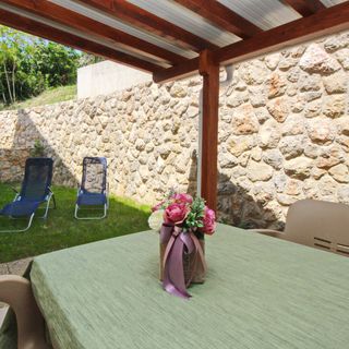 Apartmanok Parkolóhellyel Baska, Krk - 22700 Baška (4)