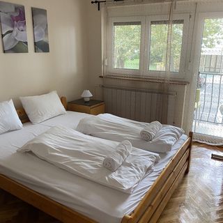 Petőfi24 Apartmanok Siófok (5)