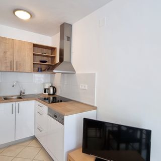 Apartments Lovinčić Baska (5)