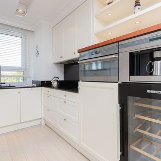 Sailor Apartment (5)