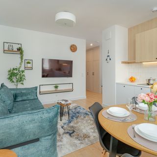 Nowy Świat 23G/21 (5)