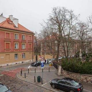 Rynek Nowego Miasta 6/8/10 m.19 (5)