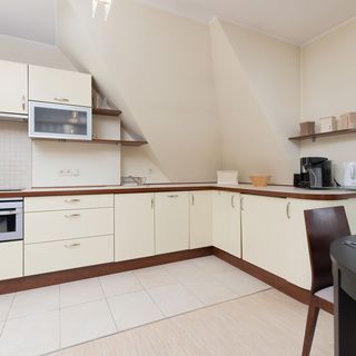 Piastowska 185a/10 (4)