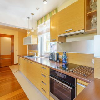 Bohaterów Warszawy 15/10. (4)