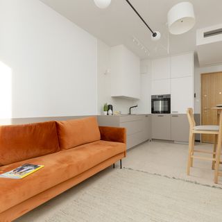 Al. Solidarności 60B/5 (4)