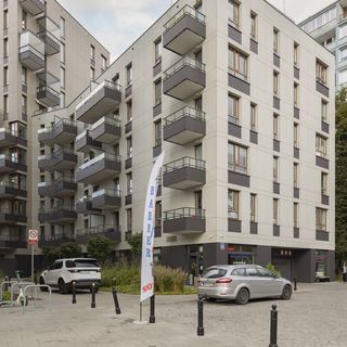 Al. Solidarności 60B/5 (5)