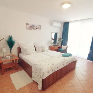 Harangvirág Apartmanház 2. Siófok (5)