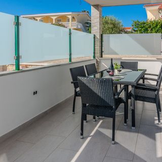 Apartment Marovic Vir II (4)