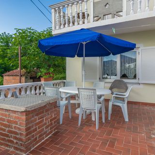 Apartment Basic Mario Vir II (5)